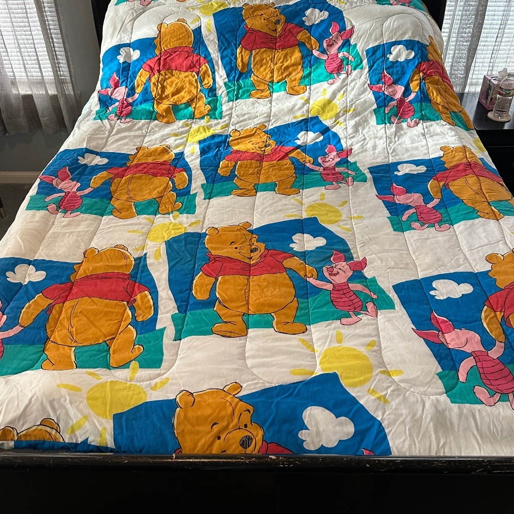 Vintage Winnie the Poo and piglet clouds twin comforter